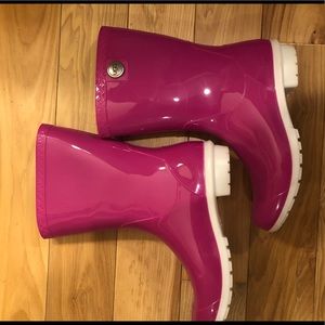 Women’s 8 UGG rainboots rain boots pink